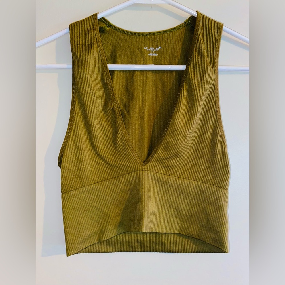 Urban Outfitters Light Moss Green Crop Top Tank Top Size Small